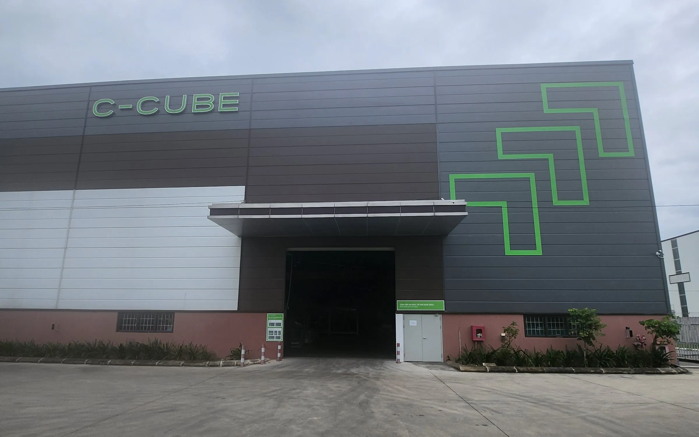 Exterior view of the C-CUBE factory in Hung Yen, Vietnam